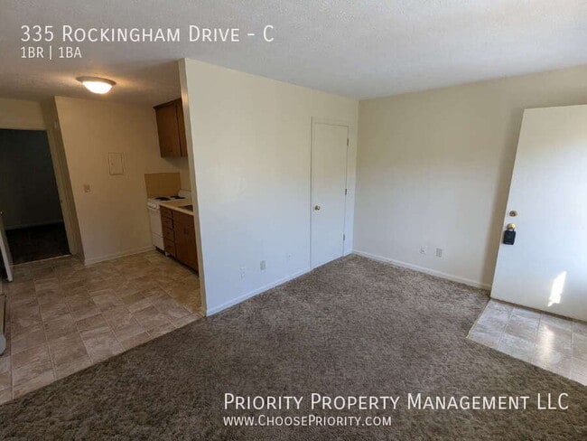 Photo - 335 Rockingham Dr Unidad C