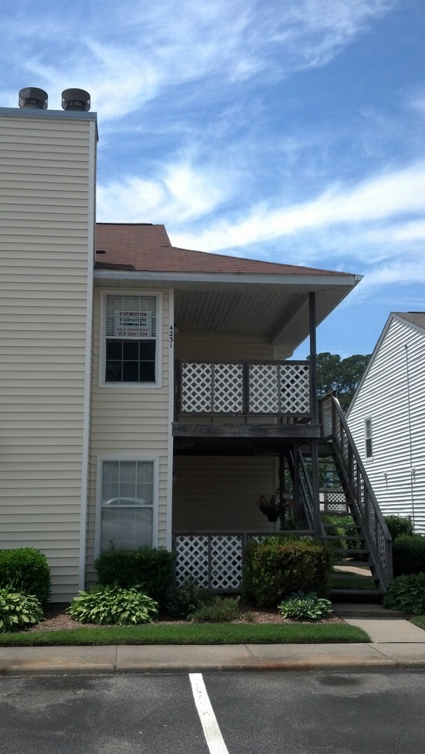 2 Bedroom near Town Center - 2 Bedroom near Town Center House