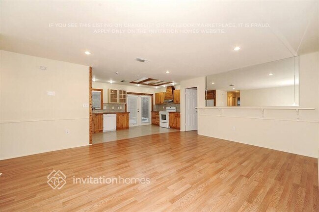 2719 Linwood Dr