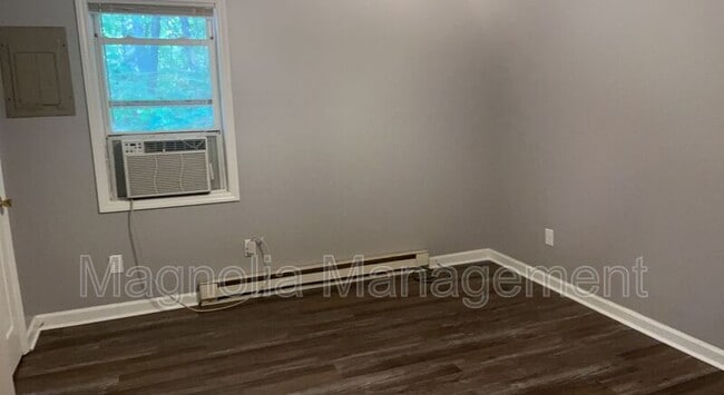 Photo - 1741 Epsom Rd