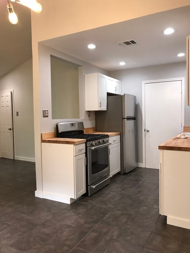 Photo - 8757 Birmingham Dr