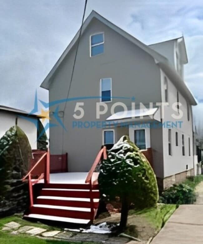 730 E 232nd St