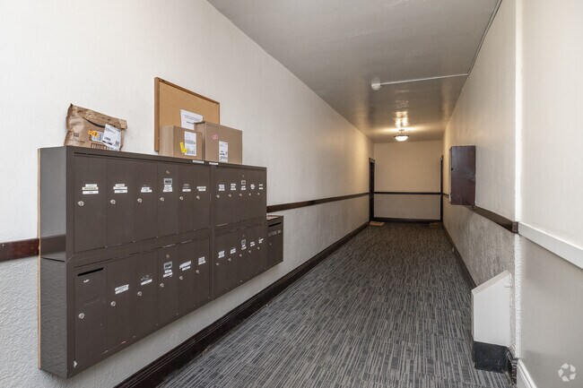 Mail Center - Isles West