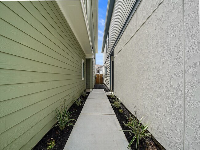 Photo - 1518 Colonial Gorge Dr