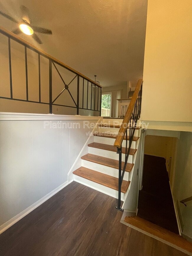 Photo - 2564 Timberly Dr SE