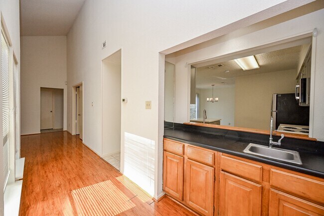 Photo - 13115 Richmond Ave.