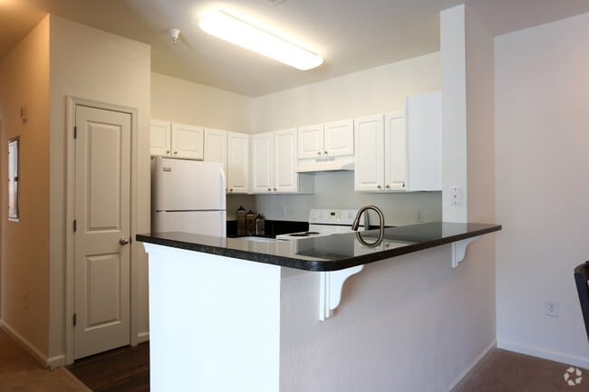 2BR, 2BA - Hibiscus