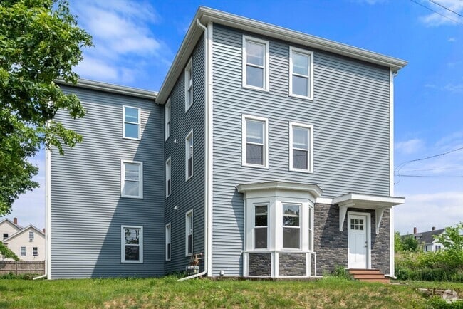 Building Photo - 46 Prospect St Unit 1 Rental