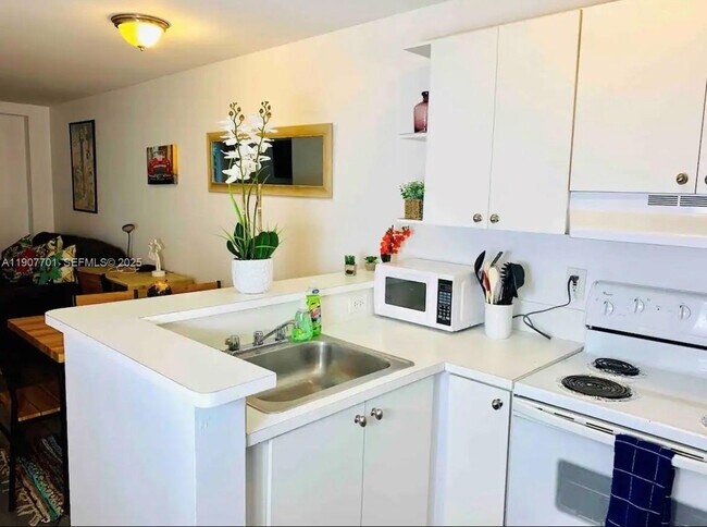 Photo - 821 SW 2nd St Unidad 6