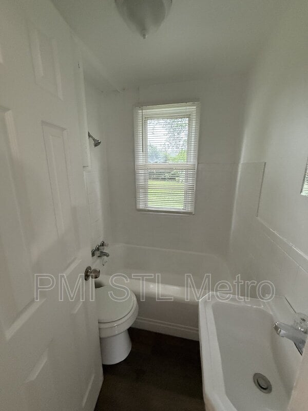 Photo - 240 Reasor Dr