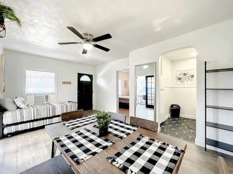 Photo - 1829 Hollenbeck Dr