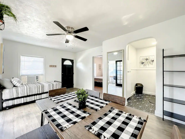 Photo - 1829 Hollenbeck Dr Apartment Unit 3
