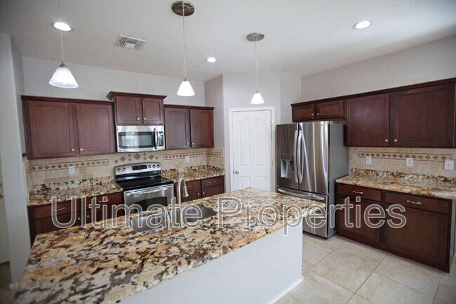 Photo - 18377 W Bridger St