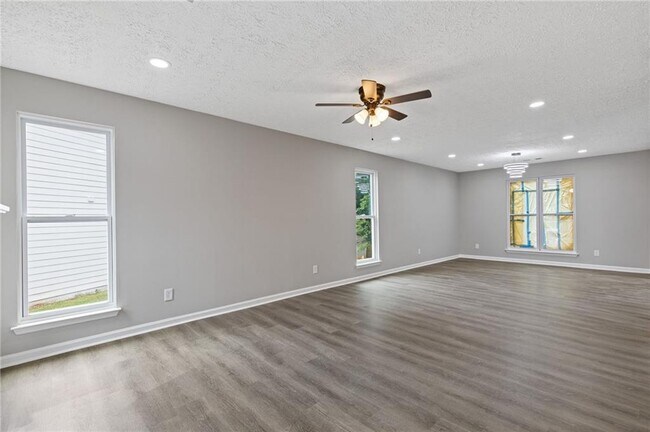 1111 Pin Oak Dr