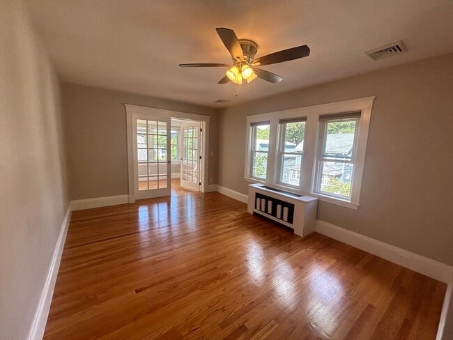 Building Photo - 19 Newland Rd Unit 2 Rental