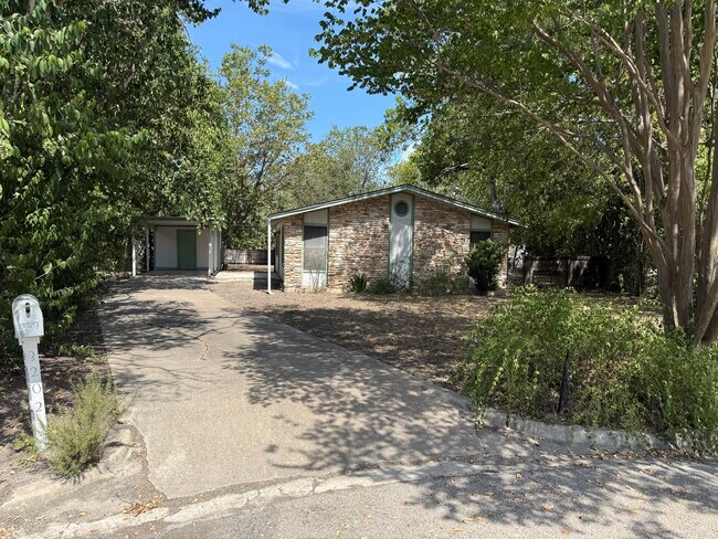 Front - 3202 Locke Ln Rental