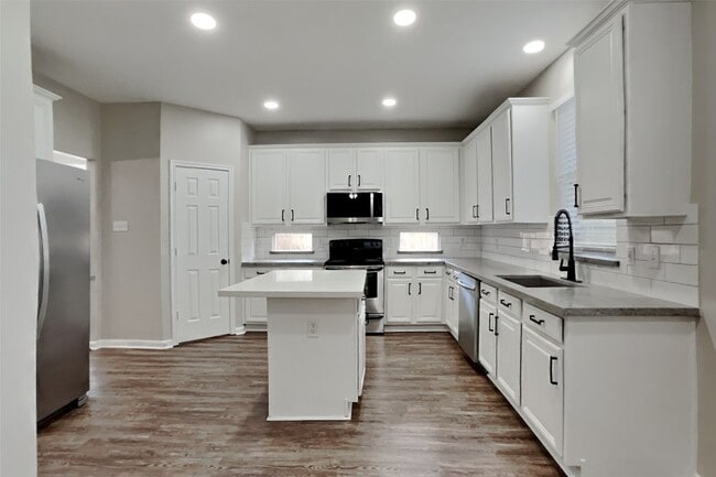 20703 Emerald Spruce Ct