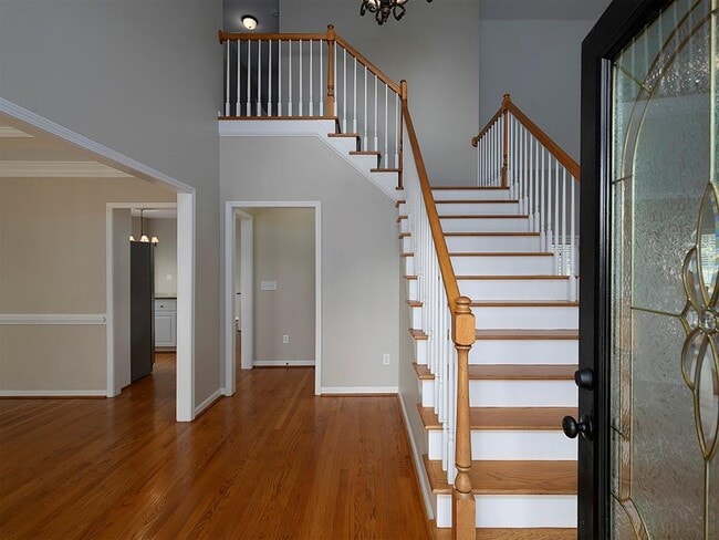 Photo - 255 Henson Way