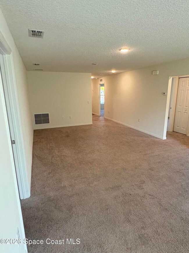 Photo - 212 Alminar Ave SE