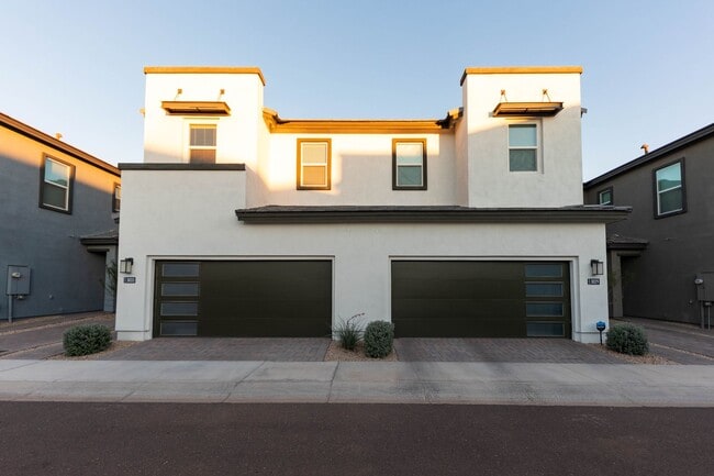 GORGEOUS 3 BED 2.5 BATH HOME IN THE HEART ... - GORGEOUS 3 BED 2.5 BATH HOME IN THE HEART ...