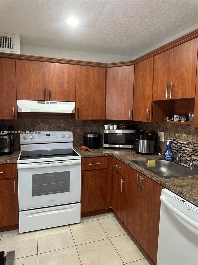 Photo - 10511 SW 108th Ave Unit 287