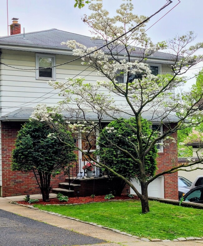 Photo - 29 Woodland Rd Unit 2