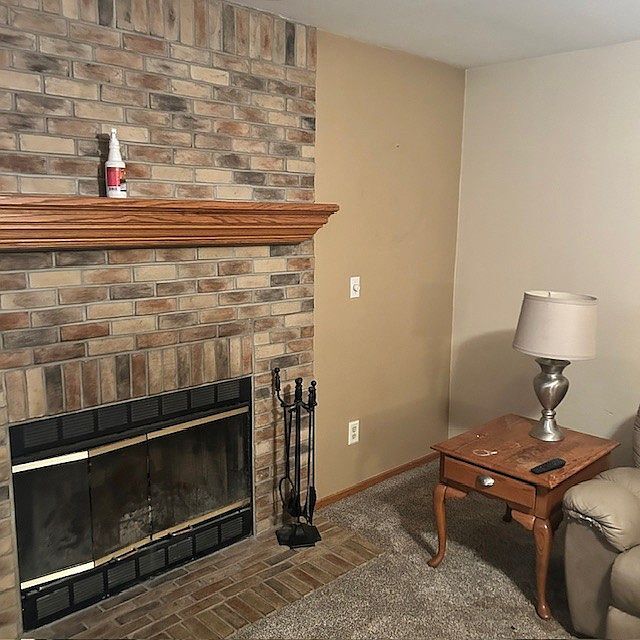 Photo - 629 Hawthorne Ln