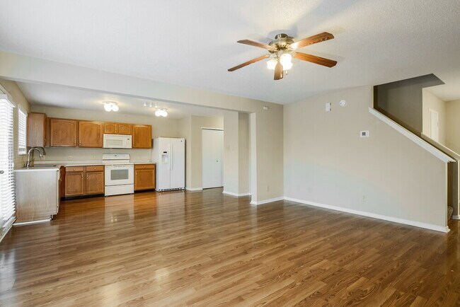 Photo - 8836 Hosta Way