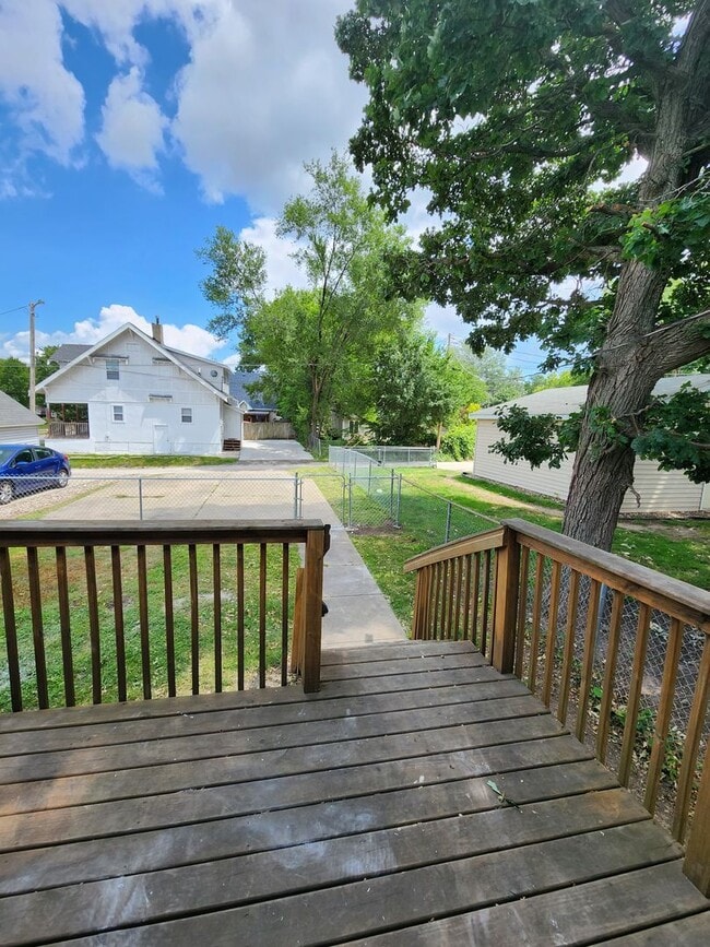 Photo - 2 Bedroom 1 Bathroom Fresh Carpet
