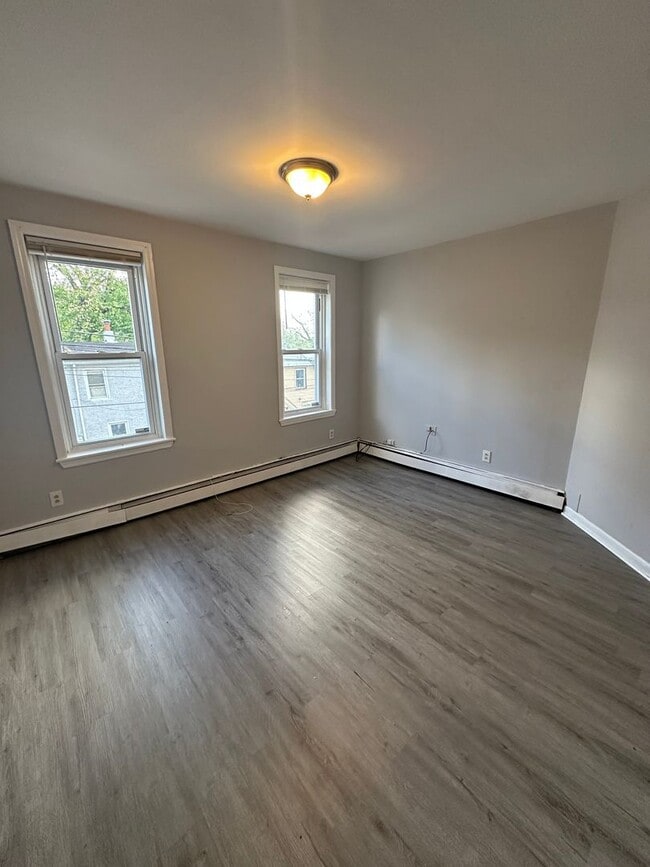 Photo - 35 N 10th St Unit B