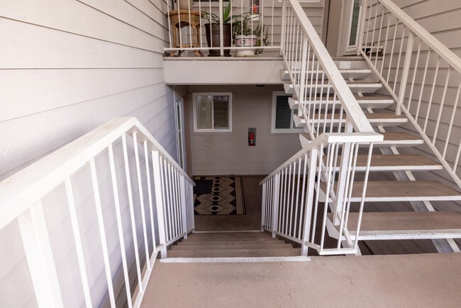 Photo - 3168 Via Vista Unit C