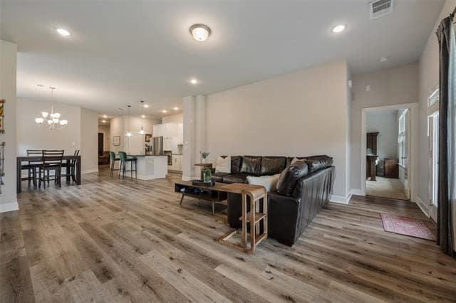 Photo - 1656 Deerpath Dr
