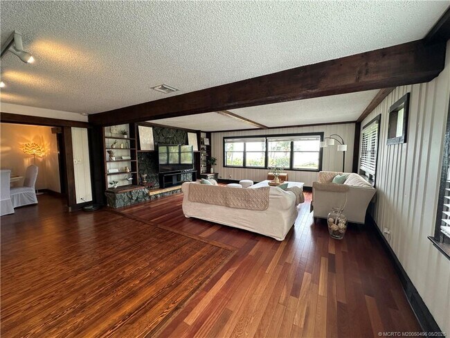 Photo - 4490 NE Indian River Dr