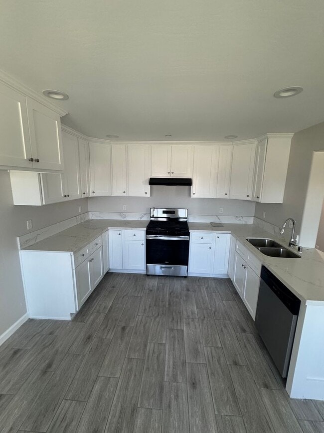 Photo - 1627 Virginia St Unit B