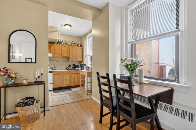 Photo - 1324 Locust St Unit 212