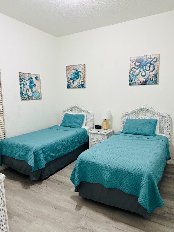 Building Photo - 1002 Gran Bahama Blvd Rental