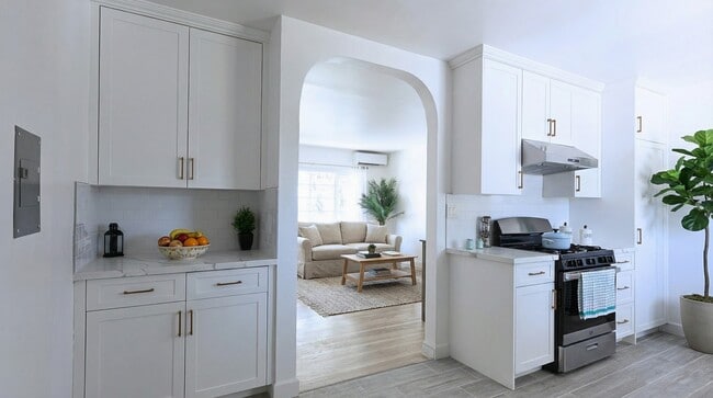 Photo - 1553 Riverside Dr