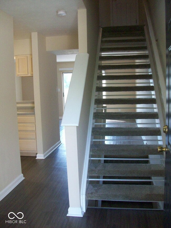 Photo - 8436 Hague Rd