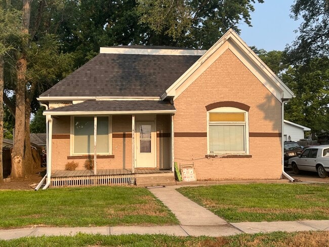 Building Photo - 414 S Kansas Ave Unit 414 S. Kansas Rental