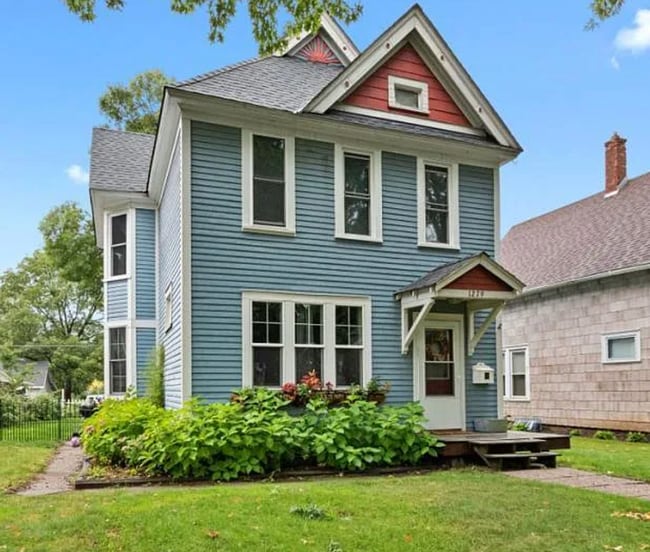 Building Photo - STUNNING Saint Paul Single Family Home - High End Upgrades Throughout