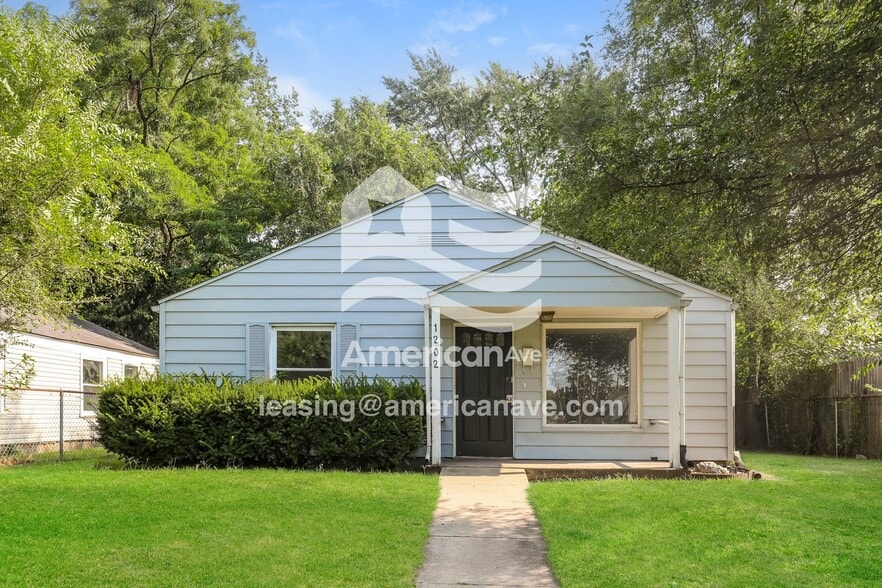 1202 McKinley Ave