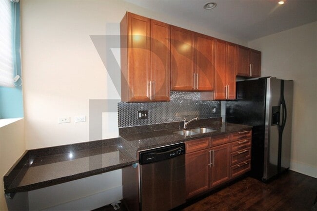 Photo - 3449 N Wolcott Ave Unit 2