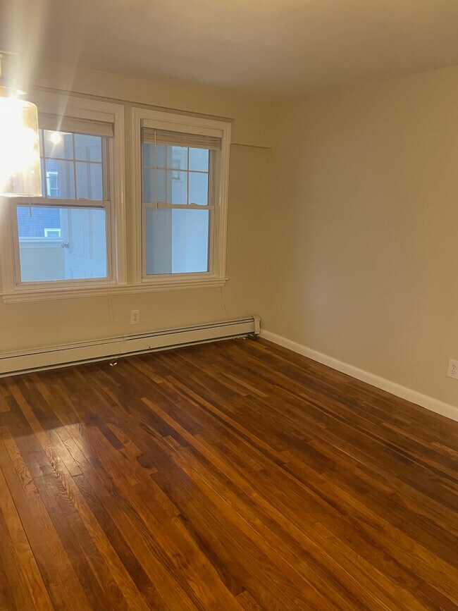 Photo - 38 Madison St