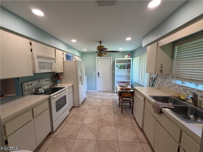 Photo - 5883 Sand Oak Dr