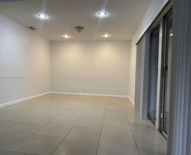 1374 Springside Dr Townhome Townhome Rental in Weston FL