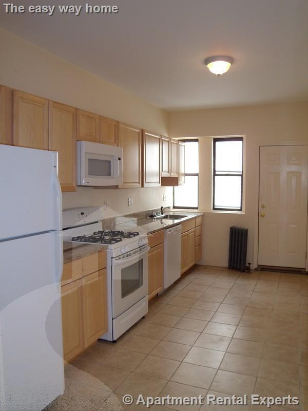 Building Photo - 217 Highland Ave