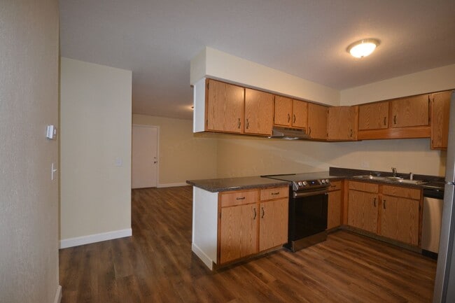 Building Photo - Bearcat Apartment Unit 3