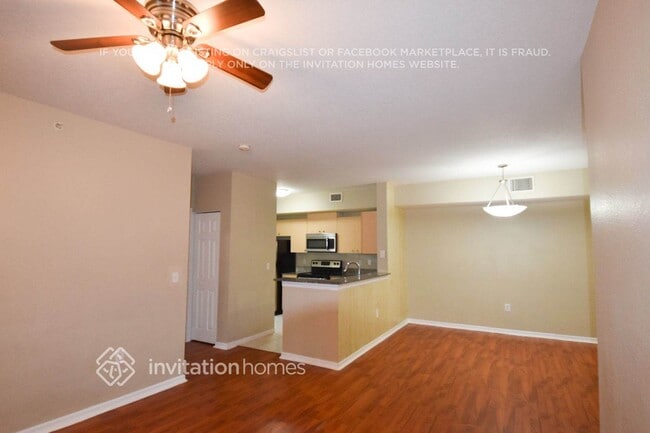 Photo - 2548 Centergate Dr