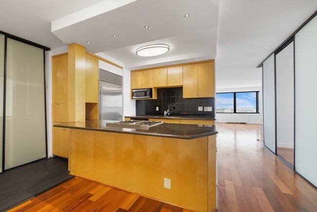 Photo - 65 E India Row Condo Unit 18C