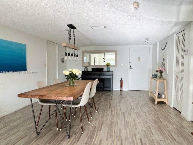 Photo - 210 Seaview Dr Unit 405